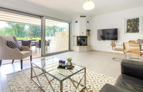 3 Bedroom Awesome Home In Umag - Foto 21