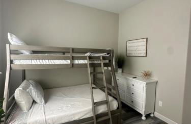 Beautiful New construction home - New Pool & Spa! - Foto 46