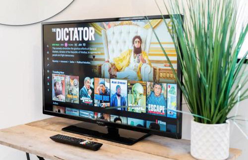 Stylish Apartment - Near City Centre - Smart TV- WIFI - Netfix - Parking - 2NT - Foto 20