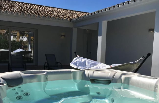 Top Luxury Marbella Villa - Photo 23