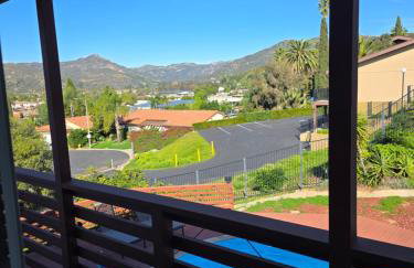 Mountains Views with Pool & Basketball, Relax & Play! - Foto 55