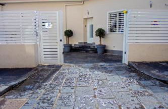 Cosmo 38 Luxury Apartments - Free Parking - Photo 47