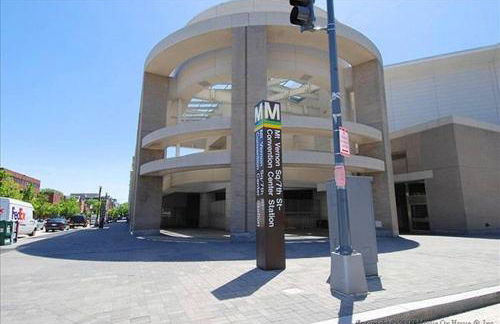 Downtown Large Apt with parking Convention Center - Foto 11