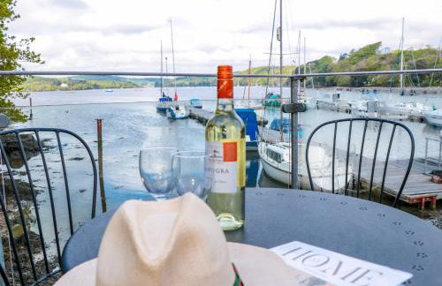 Spanish Boathouse - Photo 1