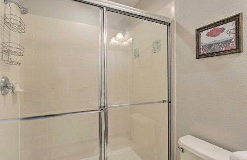 Outdoor Oasis with Pool Davenport Resort Escape! - Foto 20