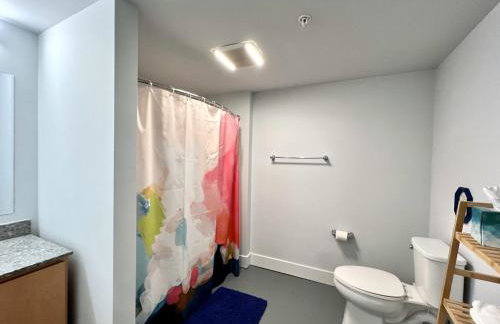 Swanky loft at Historic Peters Cartridge Factory - Foto 8