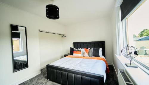 Modern 3 Bedroom Apartment - Photo 5