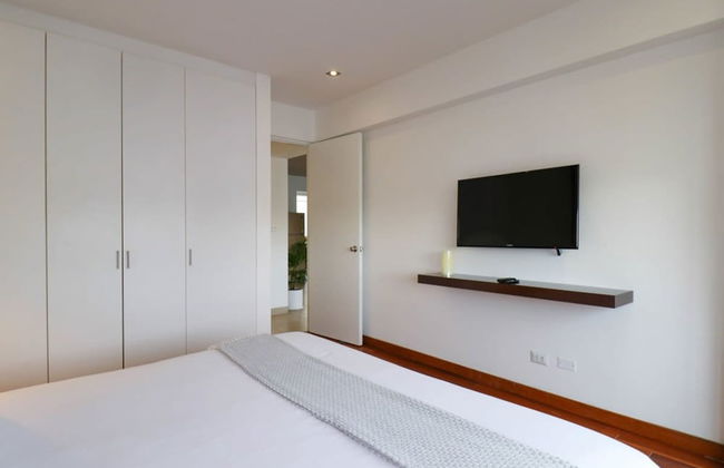 w Picturesque 2BR With Balcony in Miraflores - Photo 32