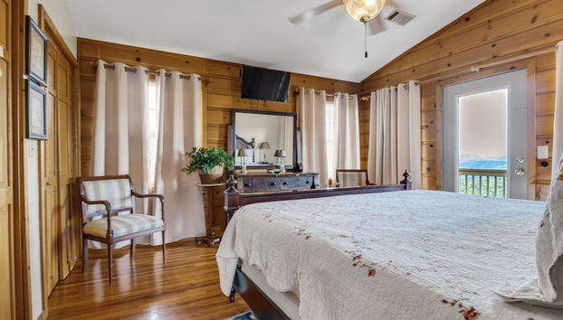 4BR Mountain View Cabin - Foto 4, Habitación