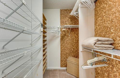 2 Mi to KSU Family Home with Games, Near Parks - Foto 18