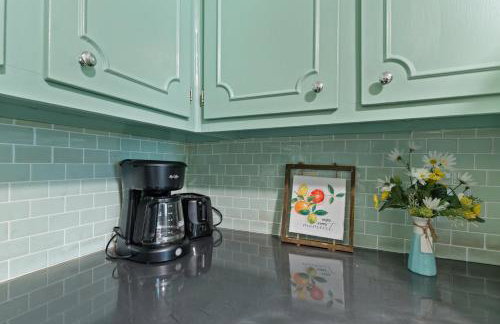 Breezy like Sunday Morning- Close to Everything! - Photo 32