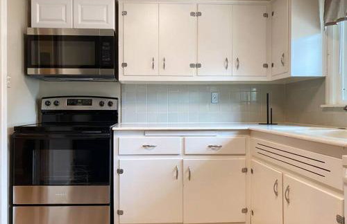 Southeast Suite / 1BD/1BA Apt near UE - Foto 5