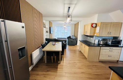 Numero Venti Aparthouse wifi parking Hot Tub Contractor and Group Friendly - Foto 10