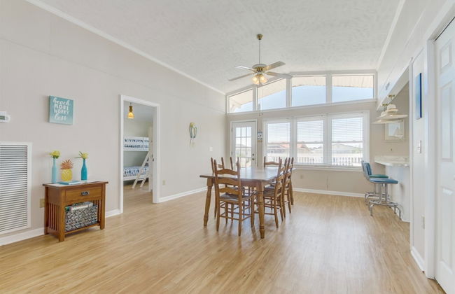 Garden City Beach House Escape! - Foto 11