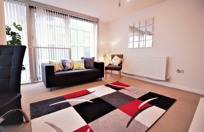 Solace Apartment Milton Keynes - Photo 14