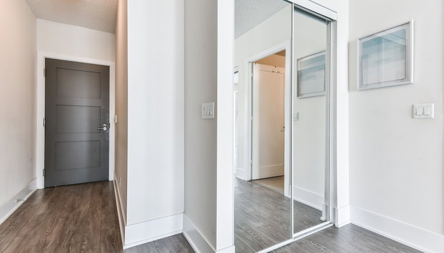 Front Street Luxury Condos - Foto 4, Habitación