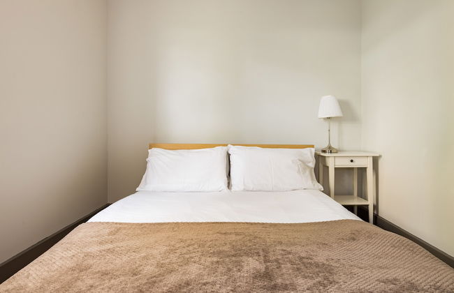 Spacious 2 Bed - Battersea High Street - Photo 29