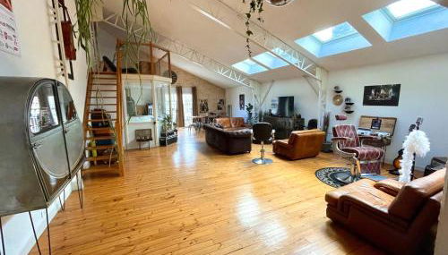 Superbe LOFT centre-ville - Sauna - parking privé -Clim- 1 à 10personnes - Foto 3