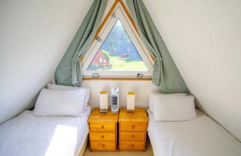 Escape to a Clifftop Chalet with pool and tennis onsite - 1A Kingsdown Holiday Park - Foto 13