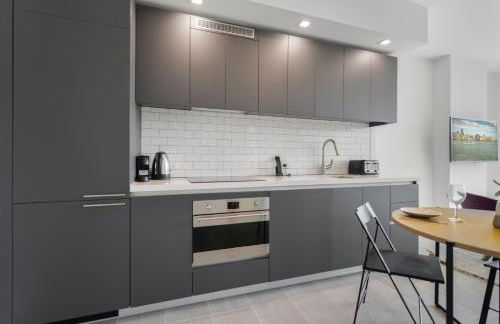 Stylish Stay in the Heart of Miami - Walk to Bayside & Bayfront Park - Foto 3