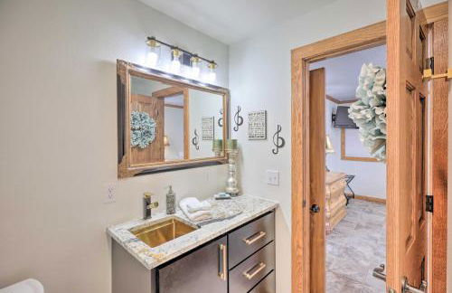 Regal River Retreat in the Heart of Yankton! - Foto 16