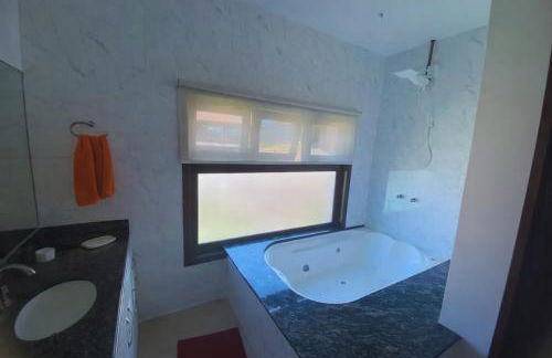 Jaconé - Casa maravilhosa de frente para o mar ! - Foto 33