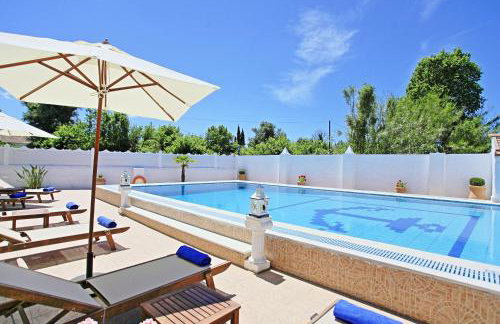 Villa Paradiso: Near beach, superb pool and garden - Photo 15