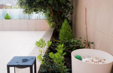 Luxury 2BR Spacious & Stylish with Patio near Metro - Foto 19