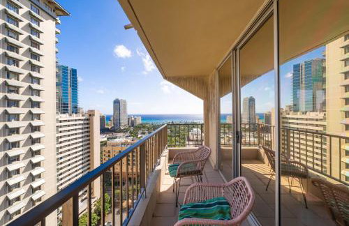 Honu Hale Penthouse 2 BDR Ocean View Waikiki - Photo 49