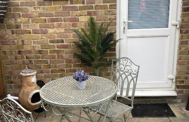 Beautiful 1-bed Studio in Uxbridge, London - Foto 8