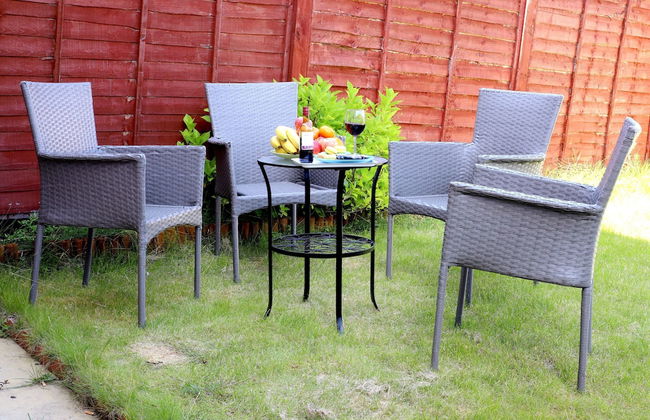 Birmingham Airport/NEC Beauty Homebase - Photo 32