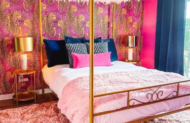 Dolly's Yacht Club - Cozy Retreat Near Broadway - Foto 2