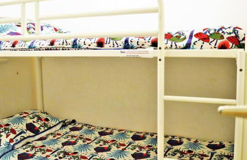 Appartement 2 pièces cabine avec terrasse, jardin, piscine et parking, proche plage - Le Lavandou - FR-1-251-517 - Foto 8