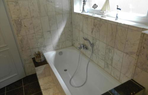 Helle Komfortwohnung - Foto 14