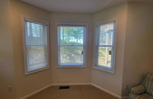 Beachfront~Private Sand Beach~Close Mackinac Ferry - Foto 16