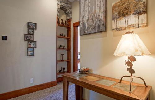 Slope side 8 BR at Sanctuary Majestic Mountain Top Estate 4800 square feet of quality sleeps 16 - Foto 36