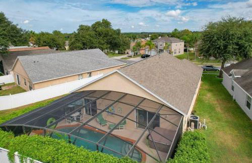 Family retreat w pool, hot tub & games - Foto 45