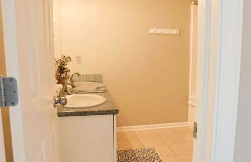 Golf Oasis Sleeps 22! Hot tub Firepit Gym Pool - Foto 25