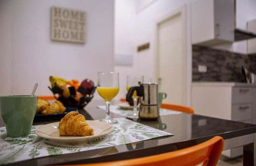 Calle Huertas Corazón by RegalateMadrid - Foto 20