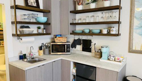 Coastal Chic Suite with Kitchenette and Private Entrance - Foto 2, minibar