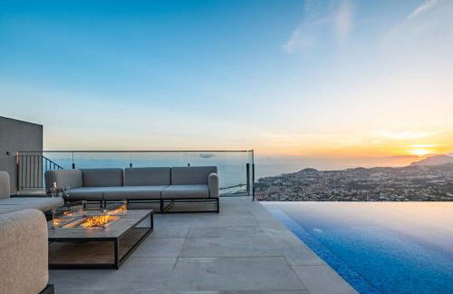 Villa Boa Nova Branca by LovelyStay - Foto 33