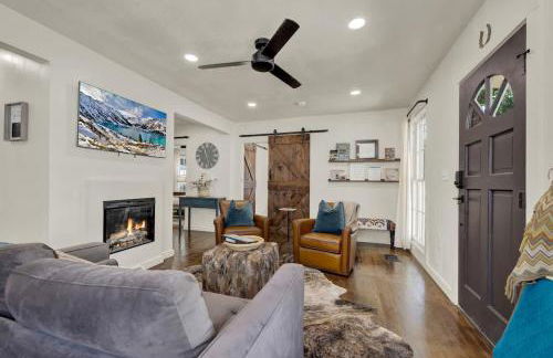 Southern Charm - Near Main With Hot Tub - Foto 6