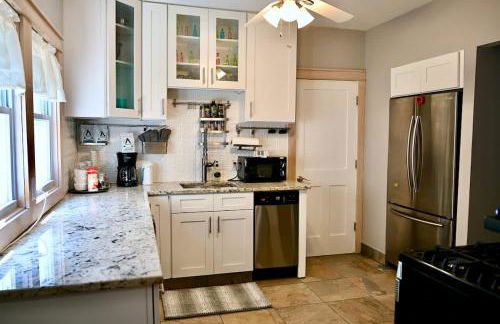 12 Person Grillin and Chillin Whole House Lakewood - Foto 6