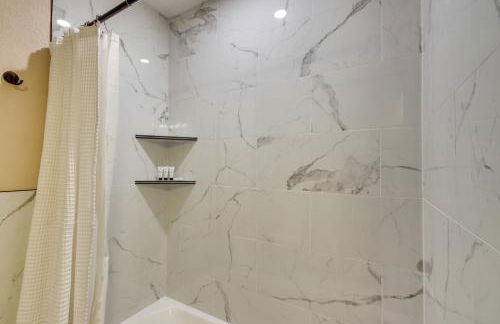 OU Home Base! half Mi to Oklahoma Memorial Stadium - Foto 13