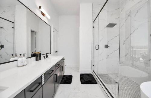 BlissHaven Luxe & Spacious in Downtown Houston with Soaking Tub ,Rooftop and free Parking - Foto 8