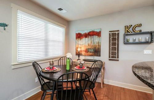 Amazing Locale 2KingBR 1BTH - Photo 21