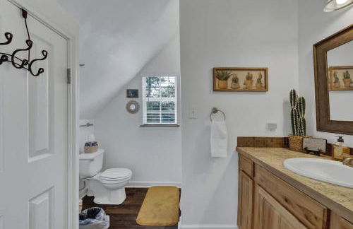 Cactus Flower Treehouse-Pet Friendly-Hill Country Views! - Foto 11