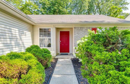 Westfield Home with Furnished Patio 2 Mi to Park St - Foto 3