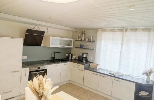 Ferienwohnung Blütenzauber in Idyllischer Lage Nähe Bodensee - Foto 12