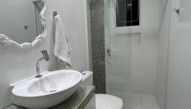 Apê Morion - bairro nobre - 3 quartos - 2 carros - Foto 2, towels, Shower